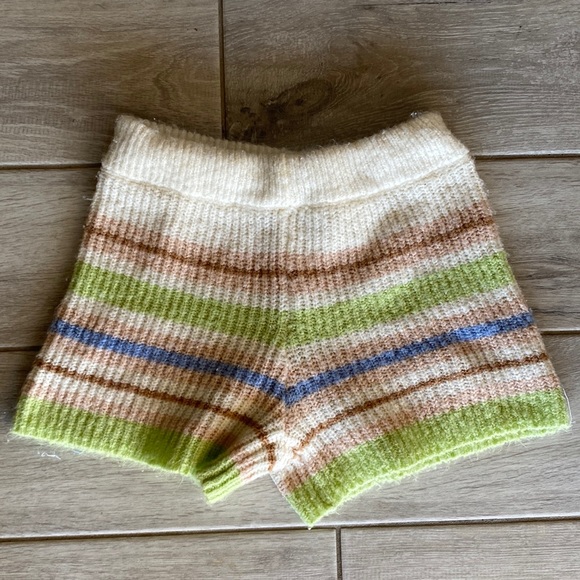 Fashion Nova Pants - Fashion nova knit stripped lounge shorts